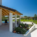 Roza-dolinci Holiday home *
