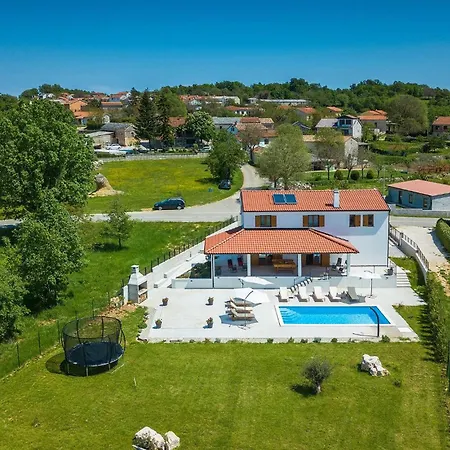 Roza-dolinci Vikendica *