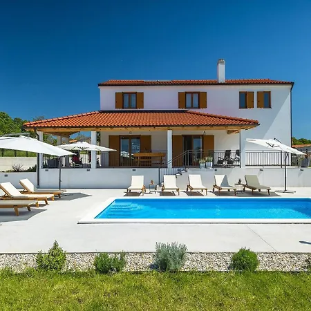 Roza-dolinci Сasa de vacaciones Sveti Petar u Sumi