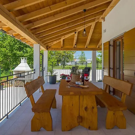 Vikendica Roza-dolinci