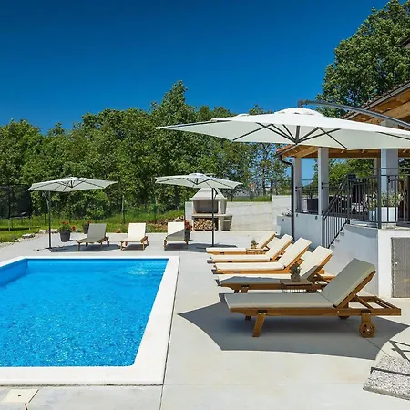 펜션 Roza-dolinci *