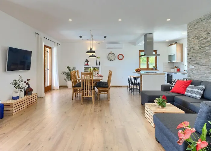 Vikendica Roza-dolinci *